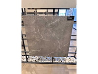 Kutahya royal pulpis grijs gepolijst vloertegel 80x80 cm 184,32 m² - afbeelding 3 van  3