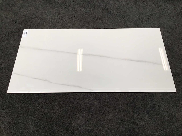 Kutahya statuario gepolijst 60x120 cm tegel 51,84 m² - afbeelding 3 van  6