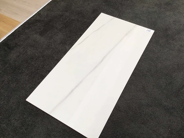 Kutahya statuario gepolijst 60x120 cm tegel 51,84 m² - afbeelding 5 van  6