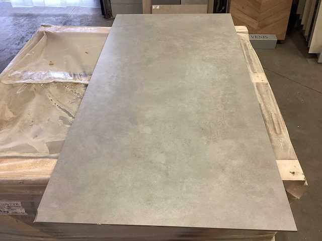 Kutahya vista grey mat vloertegel 80x160 cm 51,2 m² - afbeelding 6 van  13