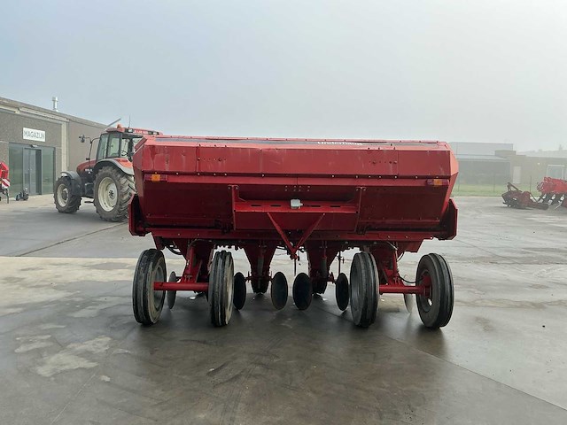 Kverneland aardappelplanter - afbeelding 4 van  18