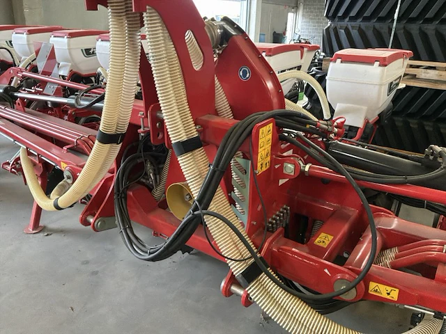 Kverneland optima 9m hdii precisiezaaimachine - afbeelding 16 van  19