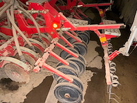 Kverneland semi-vereenvoudigde zaaimachine - afbeelding 15 van  17