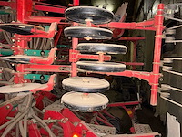 Kverneland semi-vereenvoudigde zaaimachine - afbeelding 16 van  17