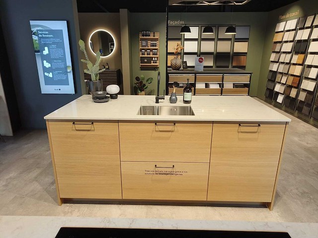 Kvik - ingerichte keuken - veda wit & licht eikenhout - afbeelding 4 van  6