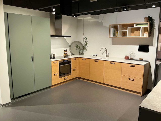 Kvik veda light oak keukenopstelling - afbeelding 1 van  23