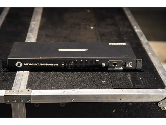 Kvm - 8 x hdmi switch - video - afbeelding 1 van  1