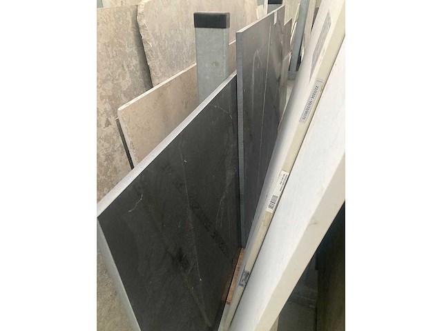 Kwartscomposiet donker - afbeelding 5 van  5