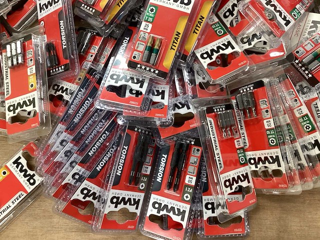 Kwb mix kavel diverse schroefbits (148x) - afbeelding 8 van  9