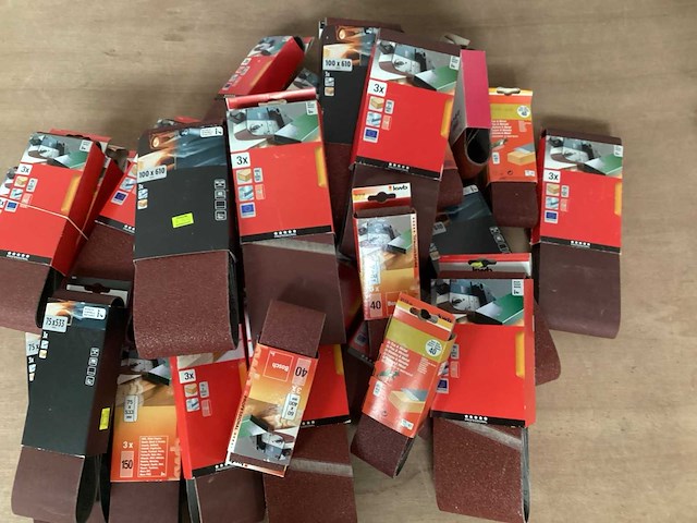 Kwb mix kavel schuurbanden (40x) - afbeelding 1 van  5