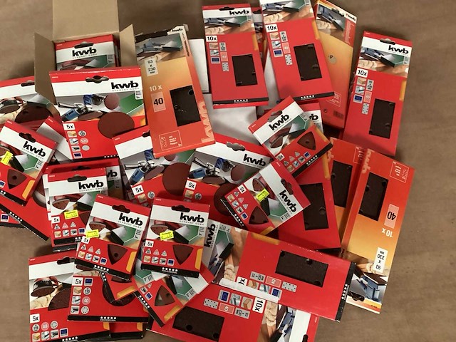 Kwb mix kavel schuurbladen t.b.v. machine (145x) - afbeelding 1 van  8