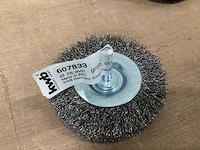 Kwb staalborstel op stift, 75 mm (24x) - afbeelding 1 van  3