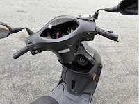 Kymco - brommerscooter - vp 50 - gemotoriseerde scooter - afbeelding 6 van  10