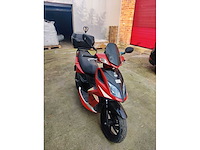 Kymco - super 8 - light mopeds & light motorised scooters - afbeelding 2 van  7