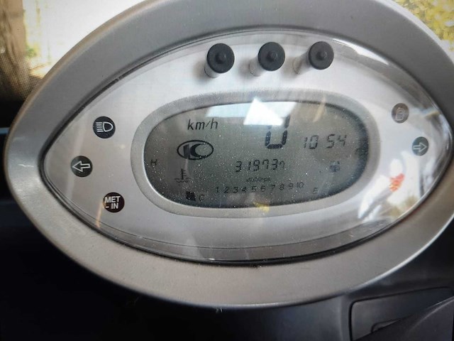 Kymco grand dink 250 cc scooter - afbeelding 3 van  19