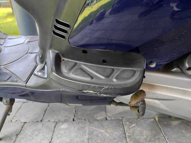 Kymco grand dink 250 cc scooter - afbeelding 7 van  19