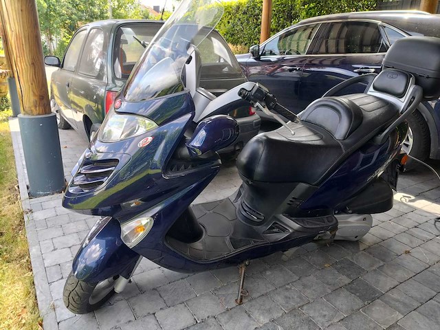 Kymco grand dink 250 cc scooter - afbeelding 1 van  19
