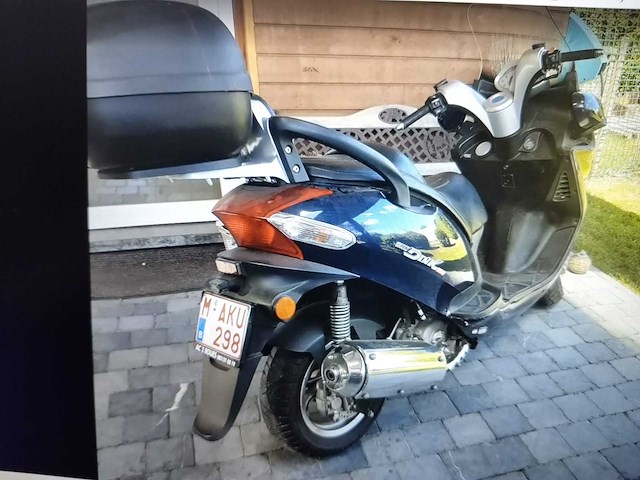 Kymco grand dink 250 cc scooter - afbeelding 13 van  19