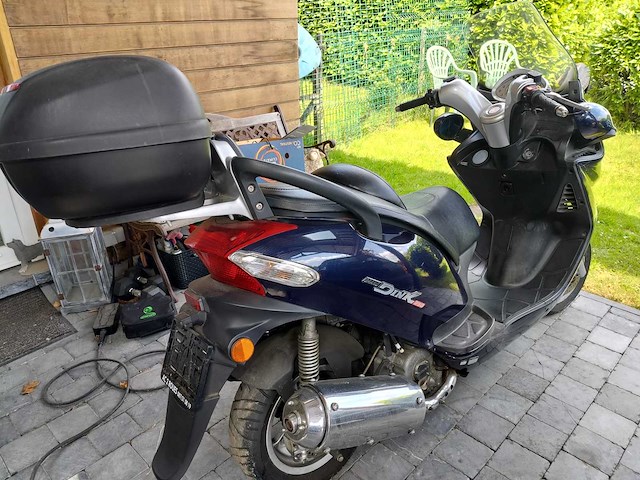 Kymco grand dink 250 cc scooter - afbeelding 14 van  19