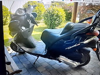 Kymco grand dink 250 cc scooter - afbeelding 15 van  19