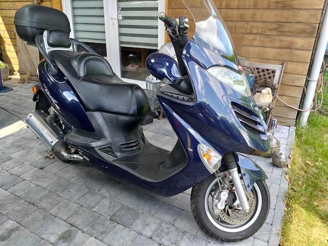 Kymco grand dink 250 cc scooter - afbeelding 17 van  19