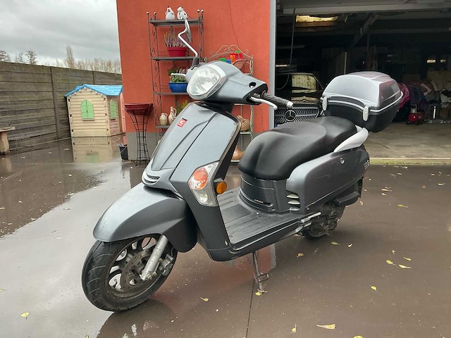 Kymco like 50 scooter - afbeelding 1 van  33