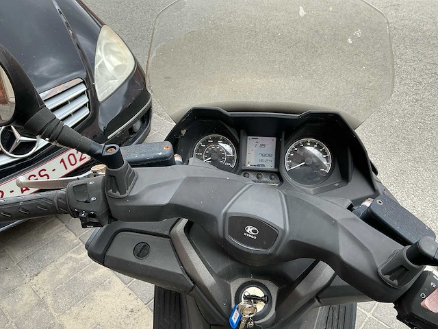 Kymco x-town 125 ks25a motorfiets - afbeelding 12 van  13