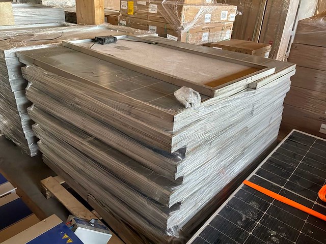 Kyocera corporation kc110-1 zonnepaneelset - 52-delige pallet - afbeelding 5 van  5