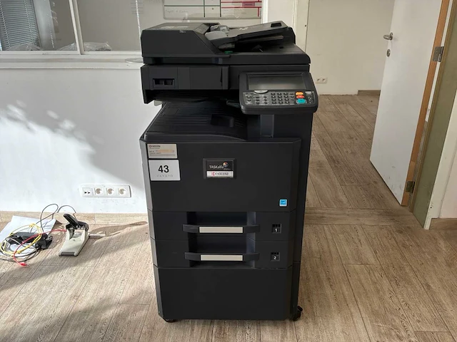 Kyocera taskalfa 2551ci multifunctionele printer - afbeelding 1 van  7
