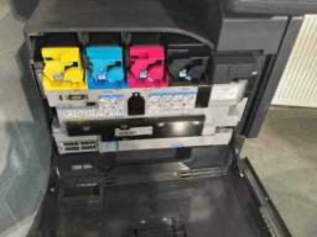 Kyocera taskalfa 300 ci kyocera taskalfa 300ci kleurkopieerapparaat / multifunctionele printer – a3 kleur multifunctionele kopieermachine – printen, kopiëren, scannen – pf-730 papiermodule - afbeelding 5 van  5