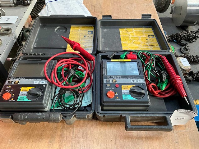 Kyoritsu 3125 hoogspanningsisolatietester (2x) - afbeelding 1 van  5