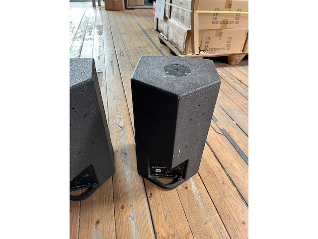 L-acoustics - 8xt - 4x speaker - afbeelding 8 van  10