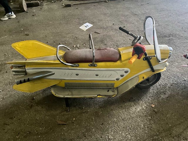 L’ autopede carrouselruimtemotor - afbeelding 5 van  8