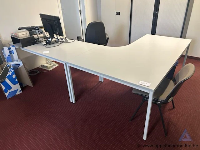 L-vormig kantoorbureau, 280 x 180 cm - afbeelding 1 van  2