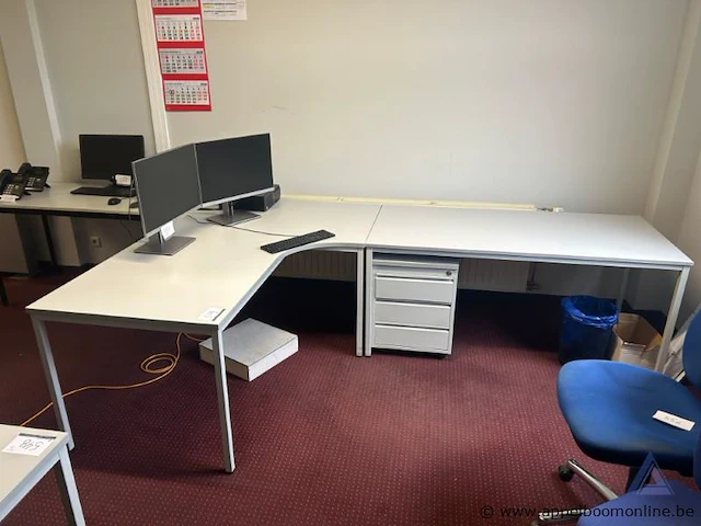 L-vormig kantoorbureau met afsluitbaar ladeblok, 280x180cm - afbeelding 1 van  2