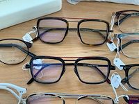 La petite lunette rouge / glossi / nine designer montuur (14x) - afbeelding 10 van  15