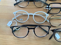 La petite lunette rouge / glossi / nine designer montuur (14x) - afbeelding 2 van  15