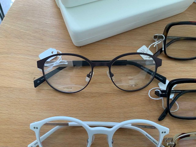 La petite lunette rouge / glossi / nine designer montuur (14x) - afbeelding 3 van  15
