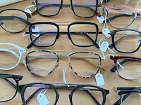 La petite lunette rouge / glossi / nine designer montuur (14x) - afbeelding 9 van  15