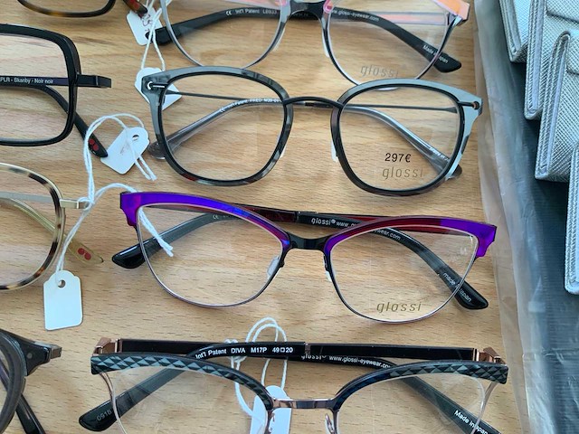 La petite lunette rouge / glossi / nine designer montuur (14x) - afbeelding 13 van  15