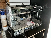 La spaziale via quattro 4-groeps espressomachine met latiz melkunit - afbeelding 8 van  13