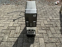 La spaziale via quattro 4-groeps espressomachine met latiz melkunit - afbeelding 2 van  13