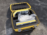 Laad- en docking accessoires trimble voor landmeetapparatuur - afbeelding 1 van  1