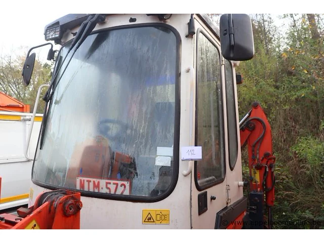 Laadgraafcombinatie kubota r420n, bj 2004, serie nr 01004, werkuren 1111,5, mogelijk platte batterij, vv toebehoren - afbeelding 11 van  16