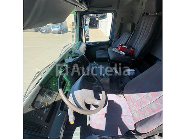 Laadwagen met kraan mercedes-benz actros 3340 (2002-379,809 km-vin:wdb9501631k772600) - afbeelding 13 van  51