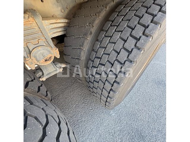 Laadwagen met kraan mercedes-benz actros 3340 (2002-379,809 km-vin:wdb9501631k772600) - afbeelding 48 van  51