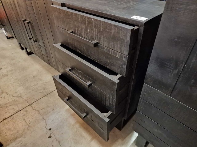 Label51 dressoir santos massief mango zwart met 2 draaideuren en 3 laden - afbeelding 4 van  4