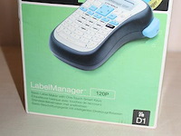 Labelmaker, dymo, labelmanager 120p, werkt op 6 aaa batterijen (niet inbegrepen), werking niet gekend