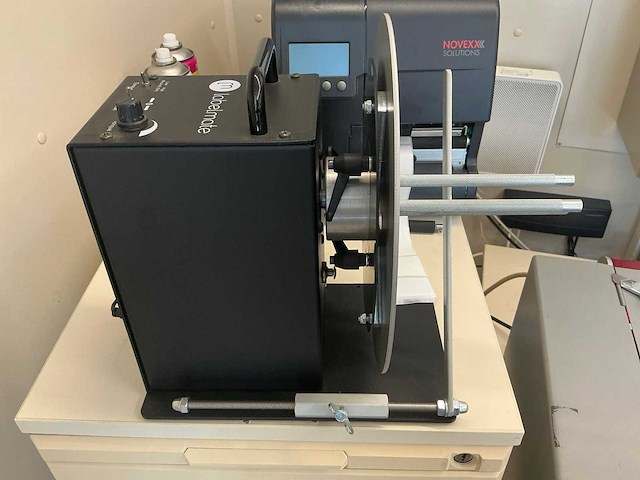 Labelmate cat - 3 labelprinter oproller - afbeelding 1 van  4