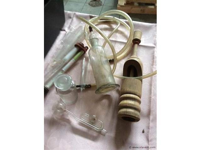 Labo materiaal - afbeelding 1 van  3